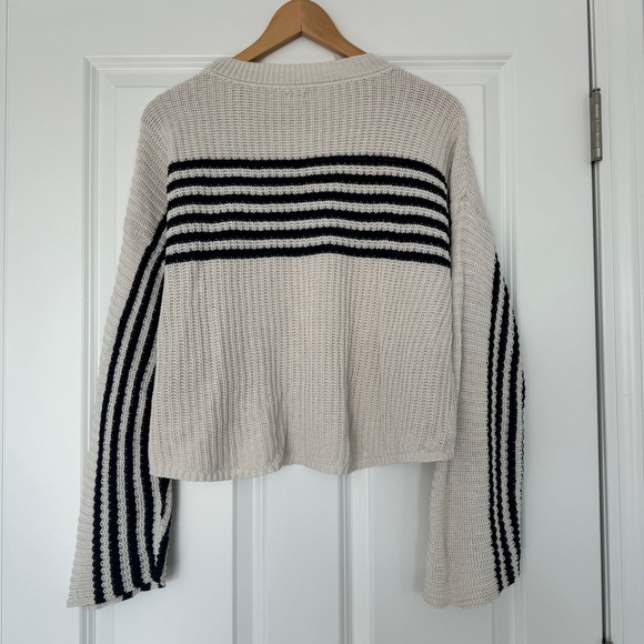 ⭐️ American Eagle Wide Sleeve Striped Knit Sweater - Picture 6 of 8